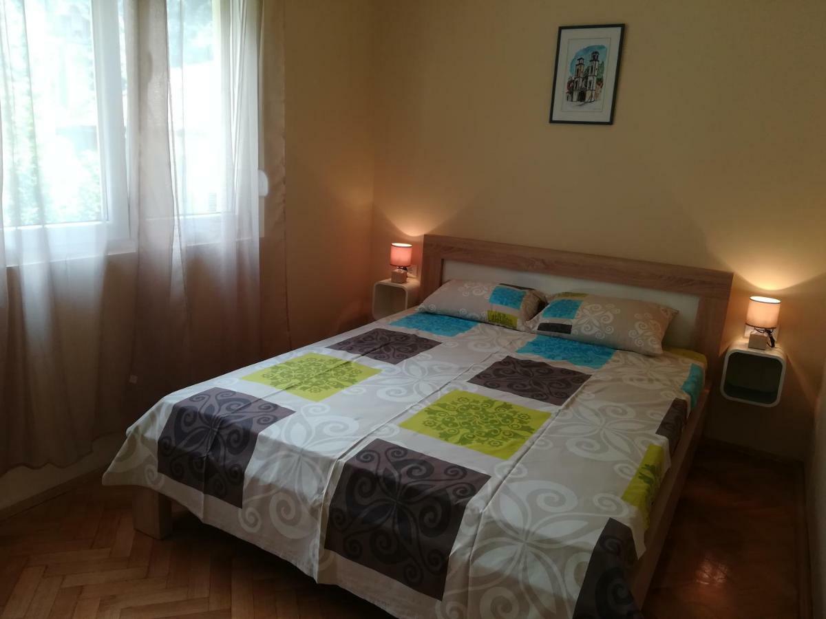 Apartment Nikolic Kotor Luaran gambar