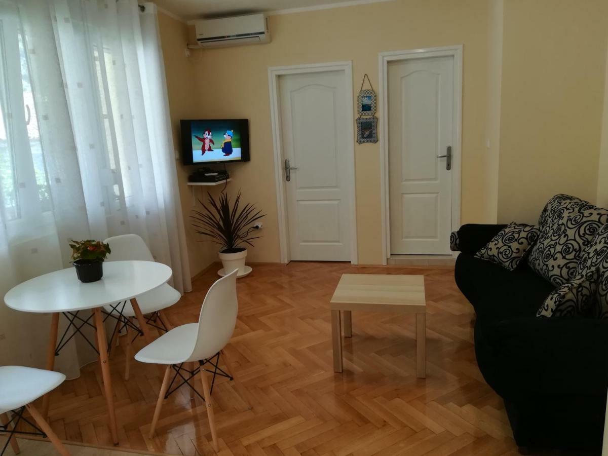 Apartment Nikolic Kotor Luaran gambar