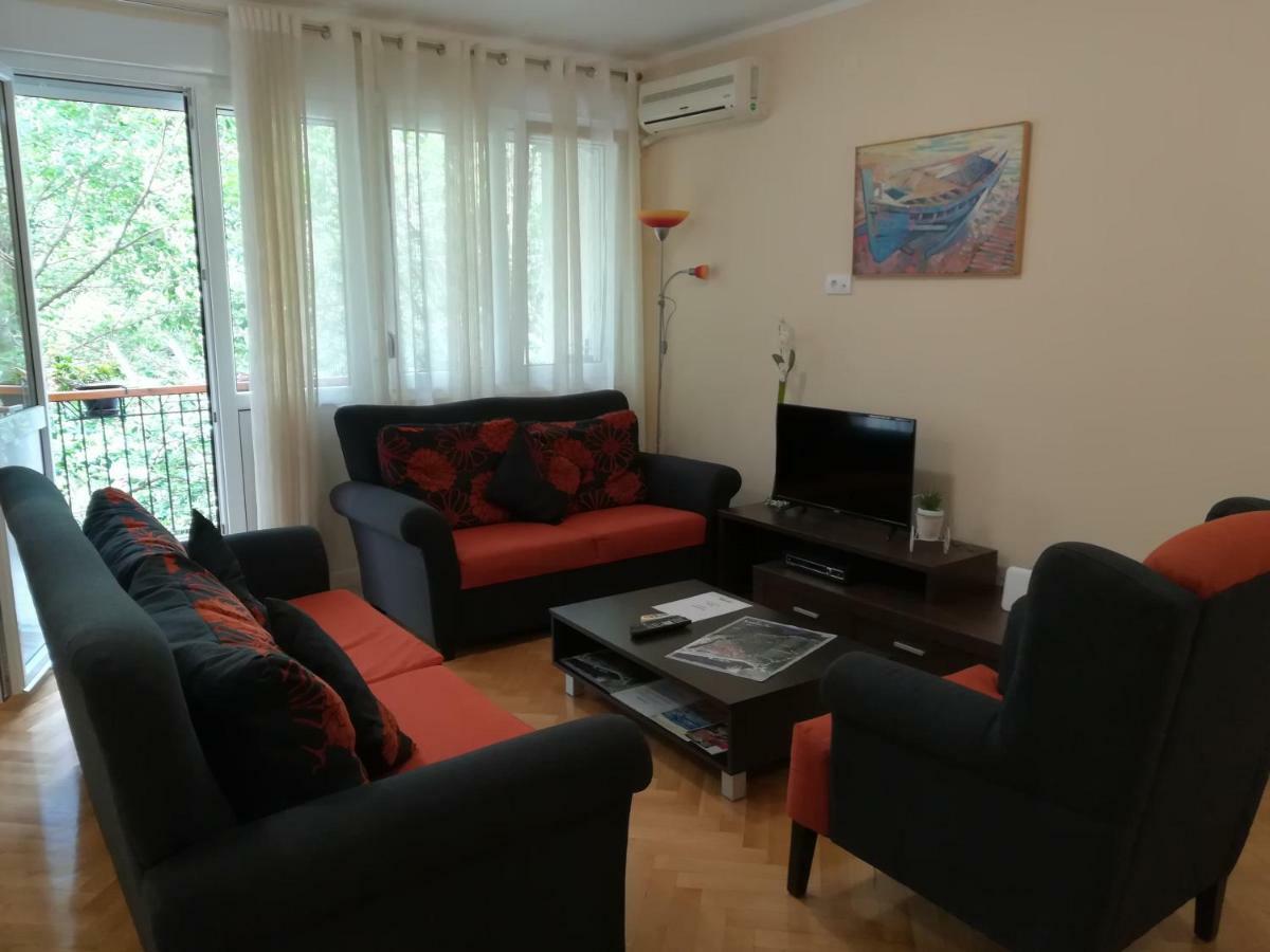 Apartment Nikolic Kotor Luaran gambar