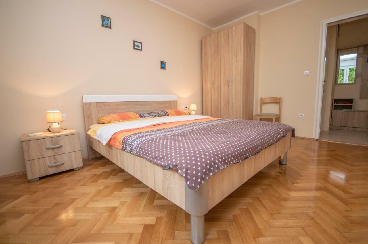 Apartment Nikolic Kotor Luaran gambar
