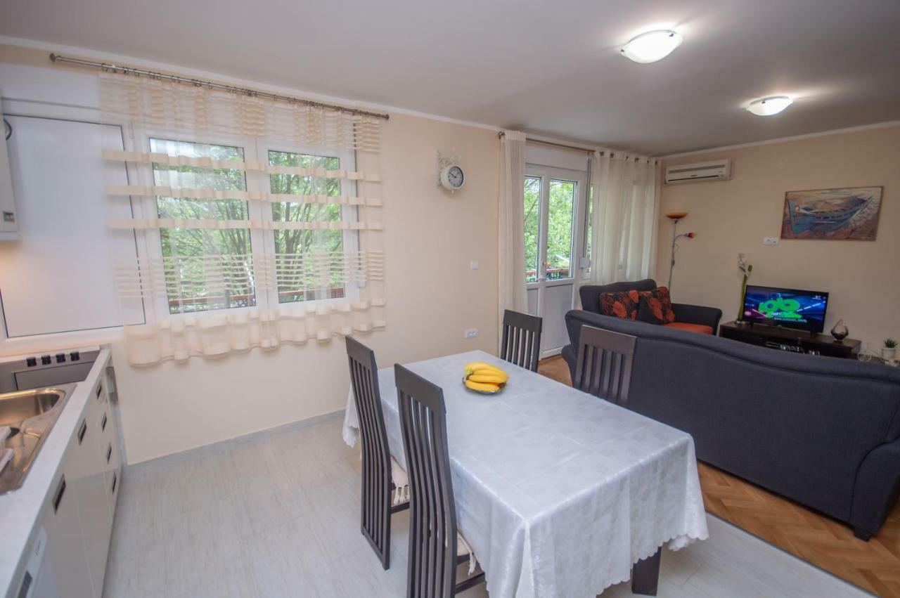 Apartment Nikolic Kotor Luaran gambar